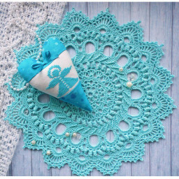 Ажурная салфетка “Splendid”