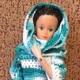 Платье и шарф- капюшон на куклу.