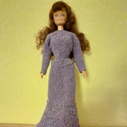 Костюм "блестящий" для куклы.