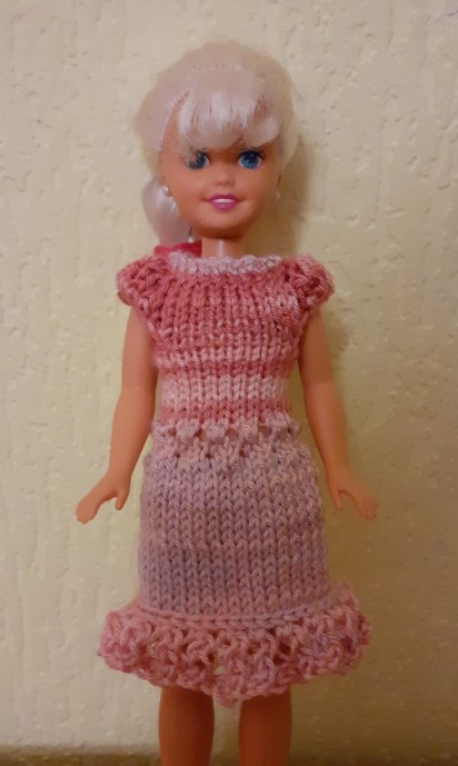Платье для кукленка.