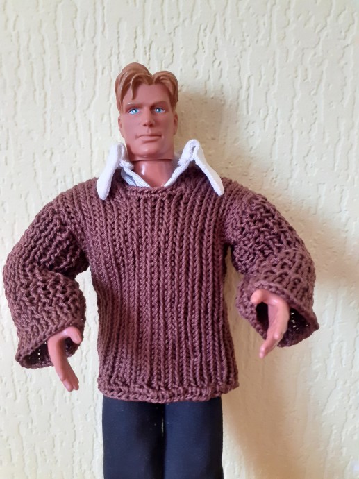 Мужской кукольный свитер 1.