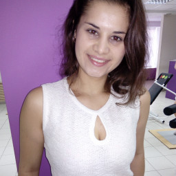 Блузка вязаная изо льна