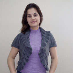 Жилетка накидка вязаная