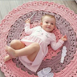 Из чего вяжут коврики?