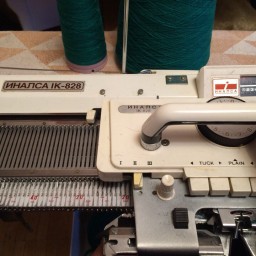 Я умею вязать шапочки