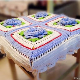 Сидушка для табурета из мотивов