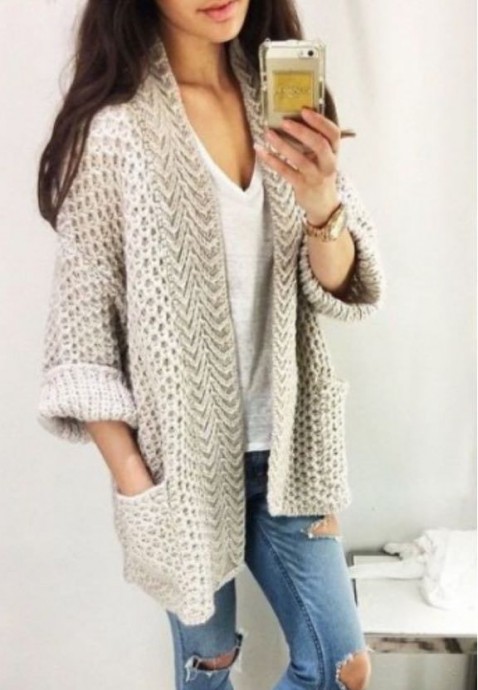 Каким узором связан кардиган? Каким узором связан кардиган?