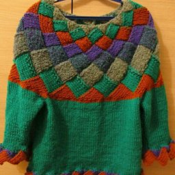 Симпатичный свитер!