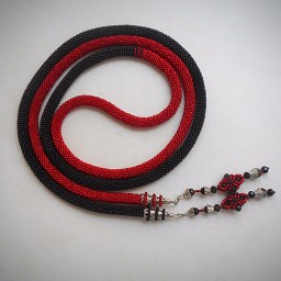 Моя бижутерия. Ещё несколько работ в технике вязаный бисерный жгут.