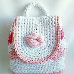 Вязаные броши