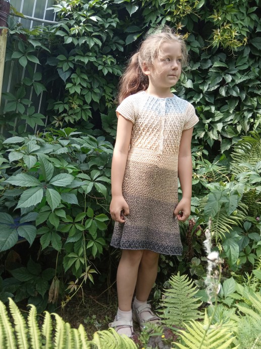 Платье для девочки из ярнарт фловерс с люрексом