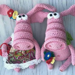 Хрюкающие символы грядущего года