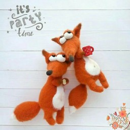 Милые лисички