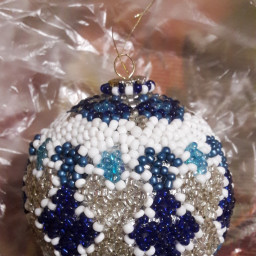 Новогодняя игрушка на елку