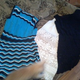 собираю посылку для внучки и правнука