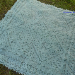 Очаровательные платочки ищут очаровательных хозяек.