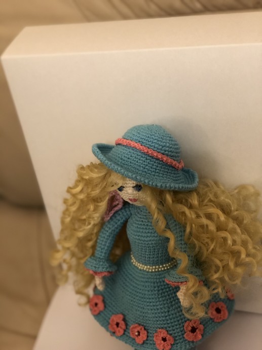 Кукла Рина в голубом