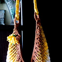 Желтая сумочка из квадратов