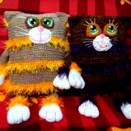 Подушки-коты