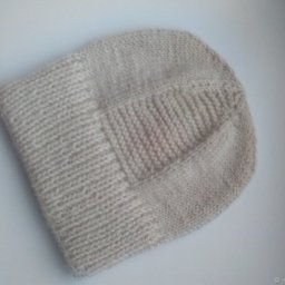Шапочка из шерсти