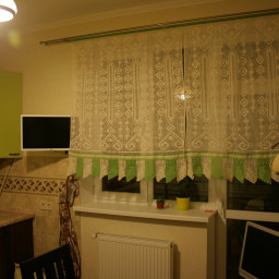 шторка для кухни в филейной технике