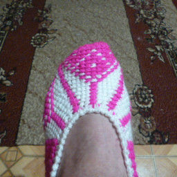 следки в разных техниках и моя шаль 3D рисунком крючком.