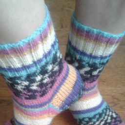 Носки из пряжи NAKO Boho