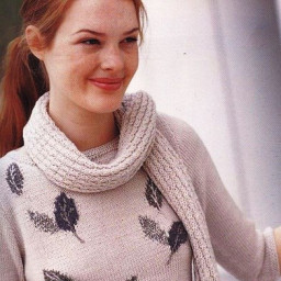 Пуловер с листочками