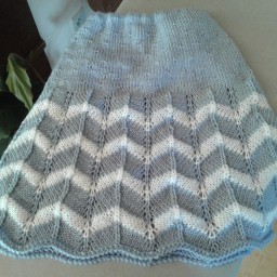 юбочка для дочки связалась.