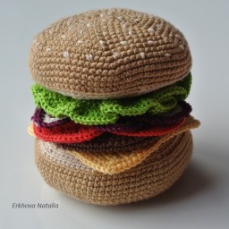 Вязаная игра для дочери.