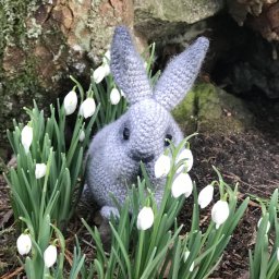 Кролик из шерсти.