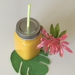 Сервировочная салфетка " Листочек монстеры ".