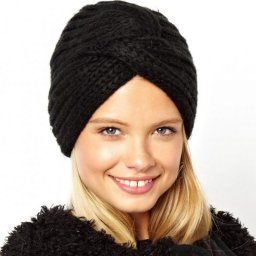 Странное переплетение.