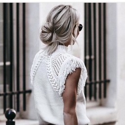 Оригинальные модели в белых тонах