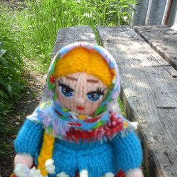 Вязаная кукла-Дуняша.