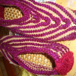 то ли тапки, то ли носки