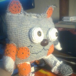 Кот подушка