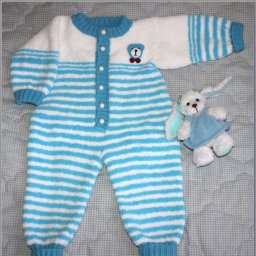 Плюшевый комбинезончик для малыша