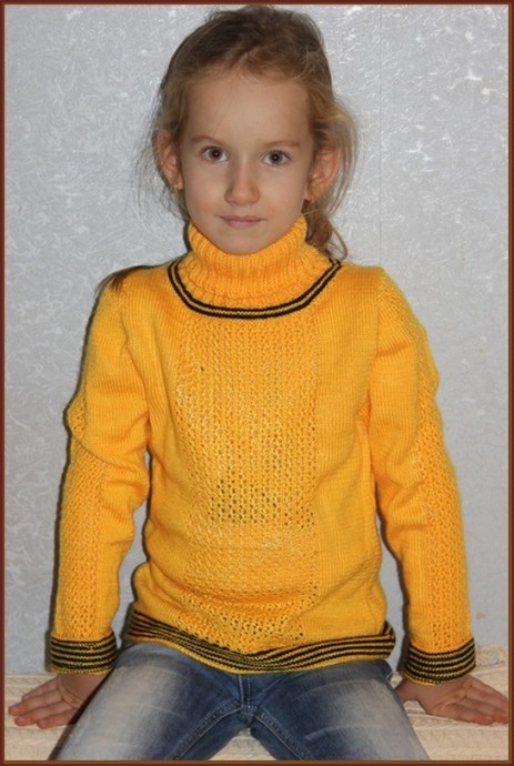 Любимый желтый свитерок