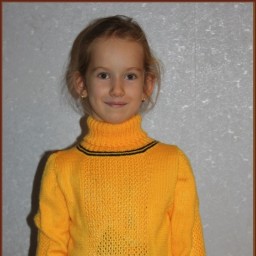 Любимый желтый свитерок