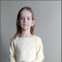 Еще один  джемпер для будущей первоклашки