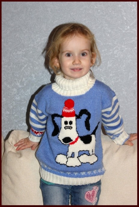Пуловер с собачкой и кофточка для малышки
