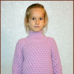 Сиреневый свитерок