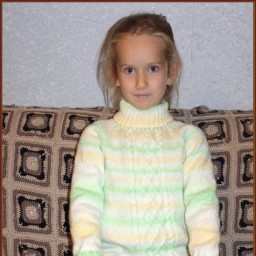 Свитерок регланом сверху