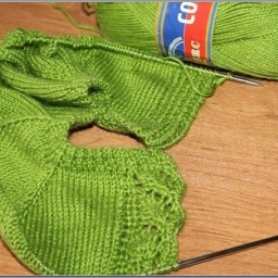 Кофточка цвета травы