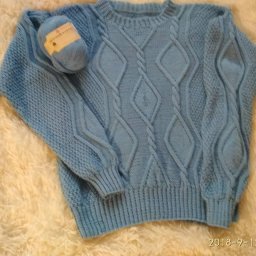 Голубой джемпер для младшей дочки.