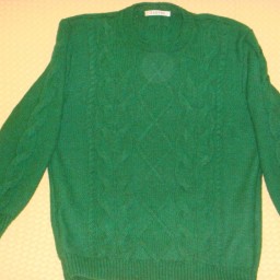 Свитер
