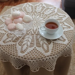 Две скатерти