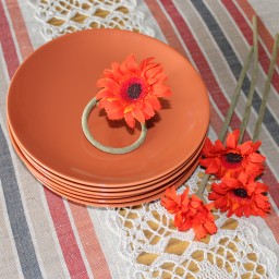 Льняная скатерть в деревенском стиле