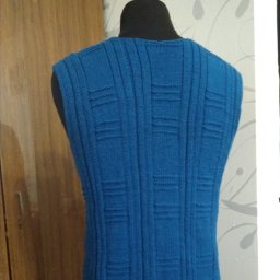 Мужской пуловер , стадия завершения.